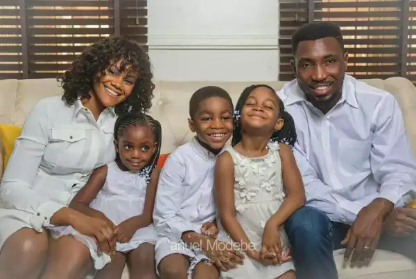 Singer Timi Dakolo Shares Beautiful Family Photo To Celebrate Father